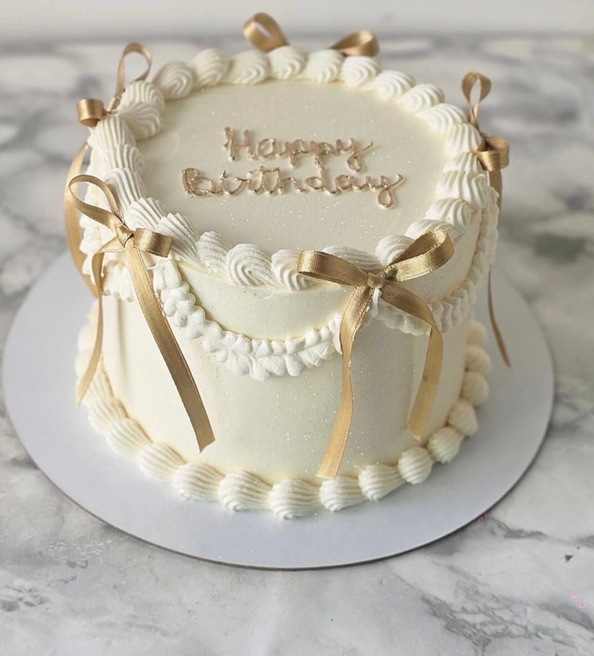 Gold Bow Cake ( 1kg )