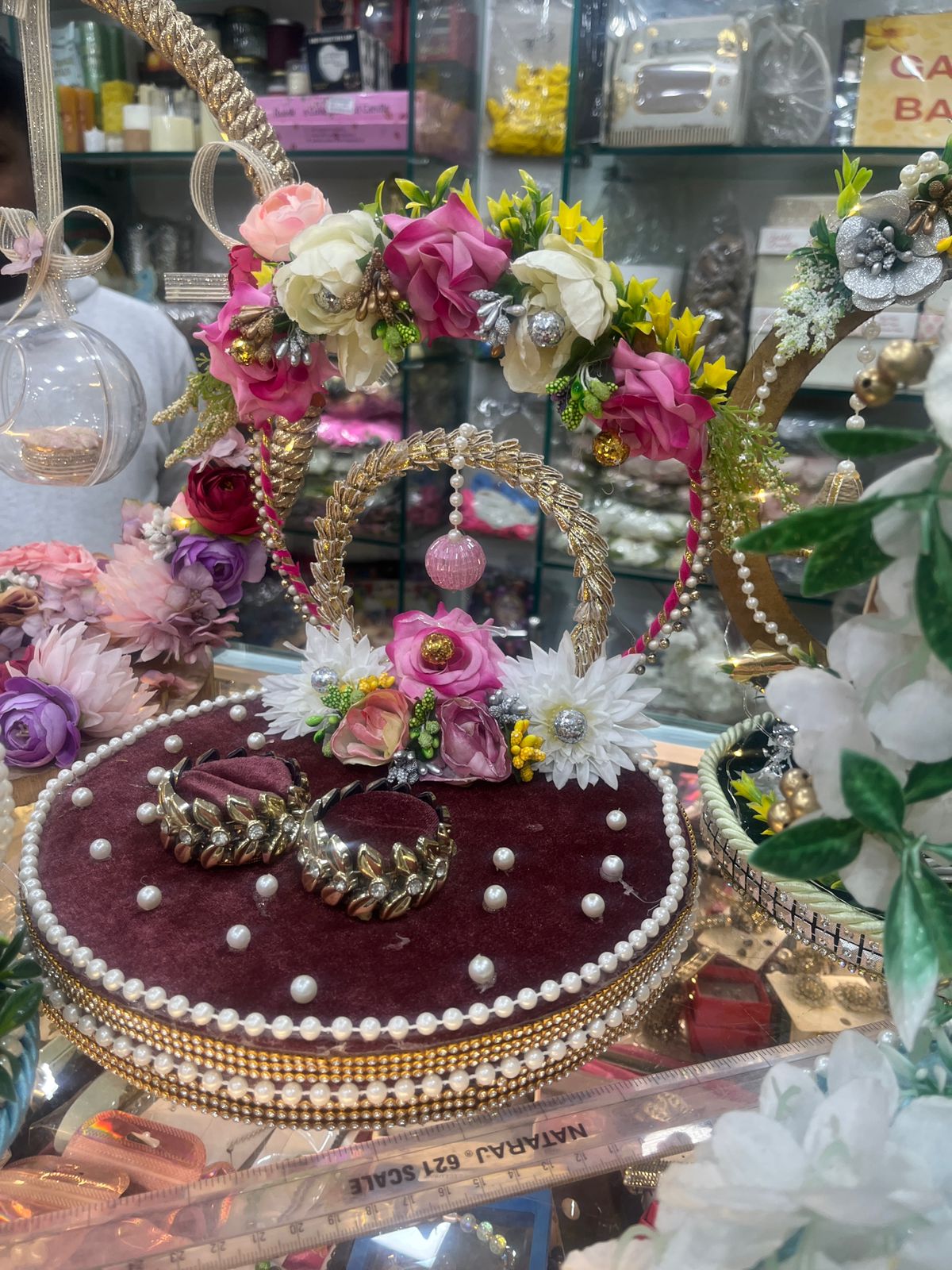 Royal velvet ring tray