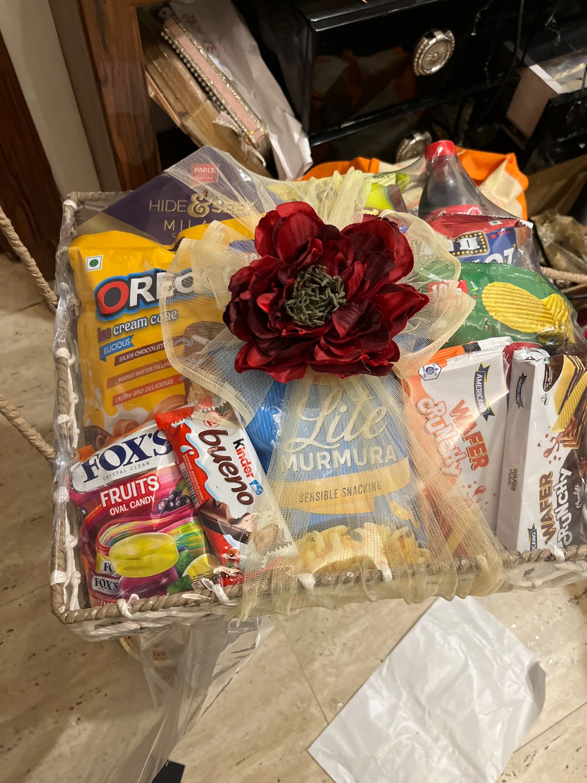Biscuit & Chocolate Snack Hamper