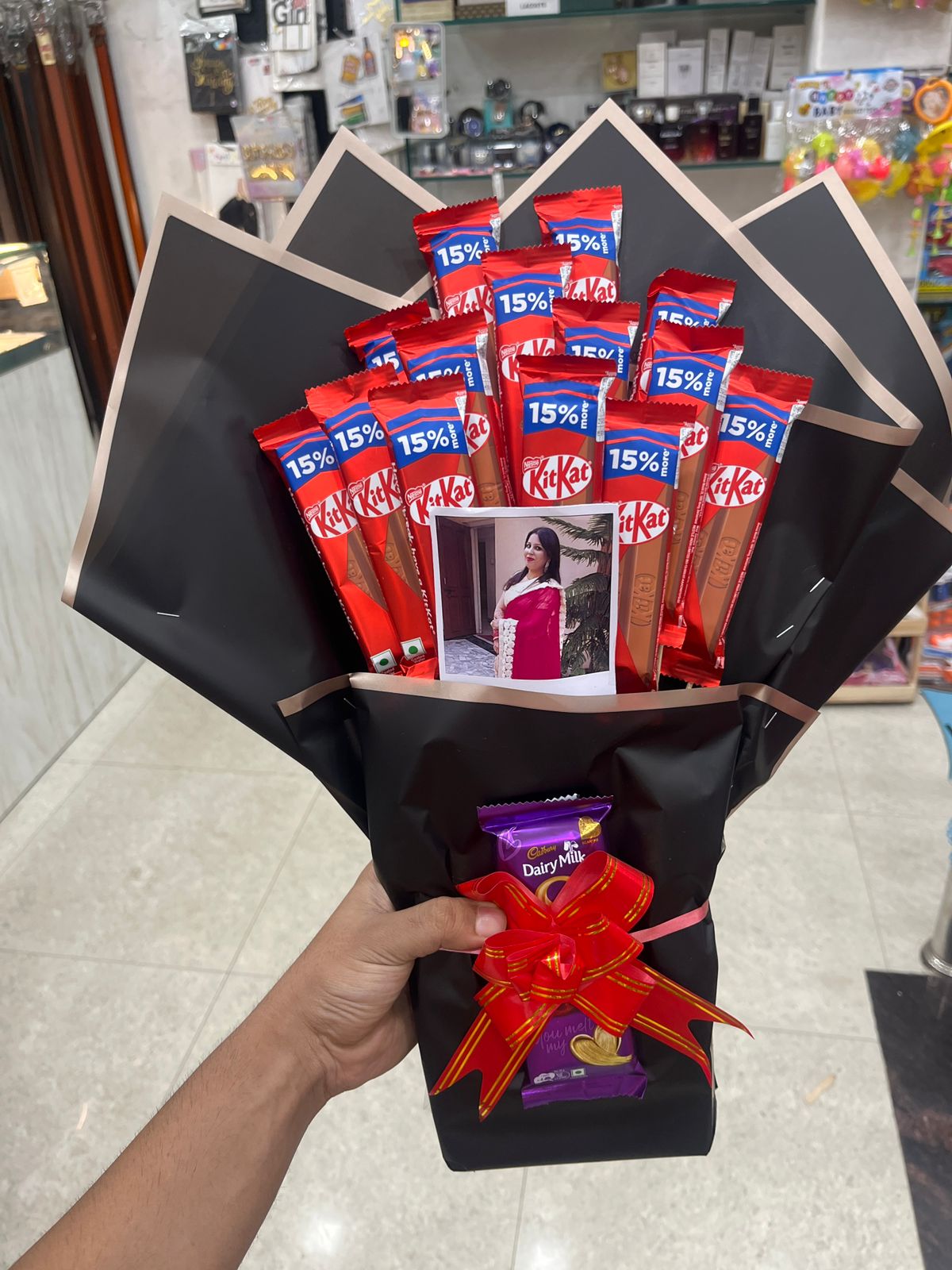 KitKat Bouquet with Custom Photo