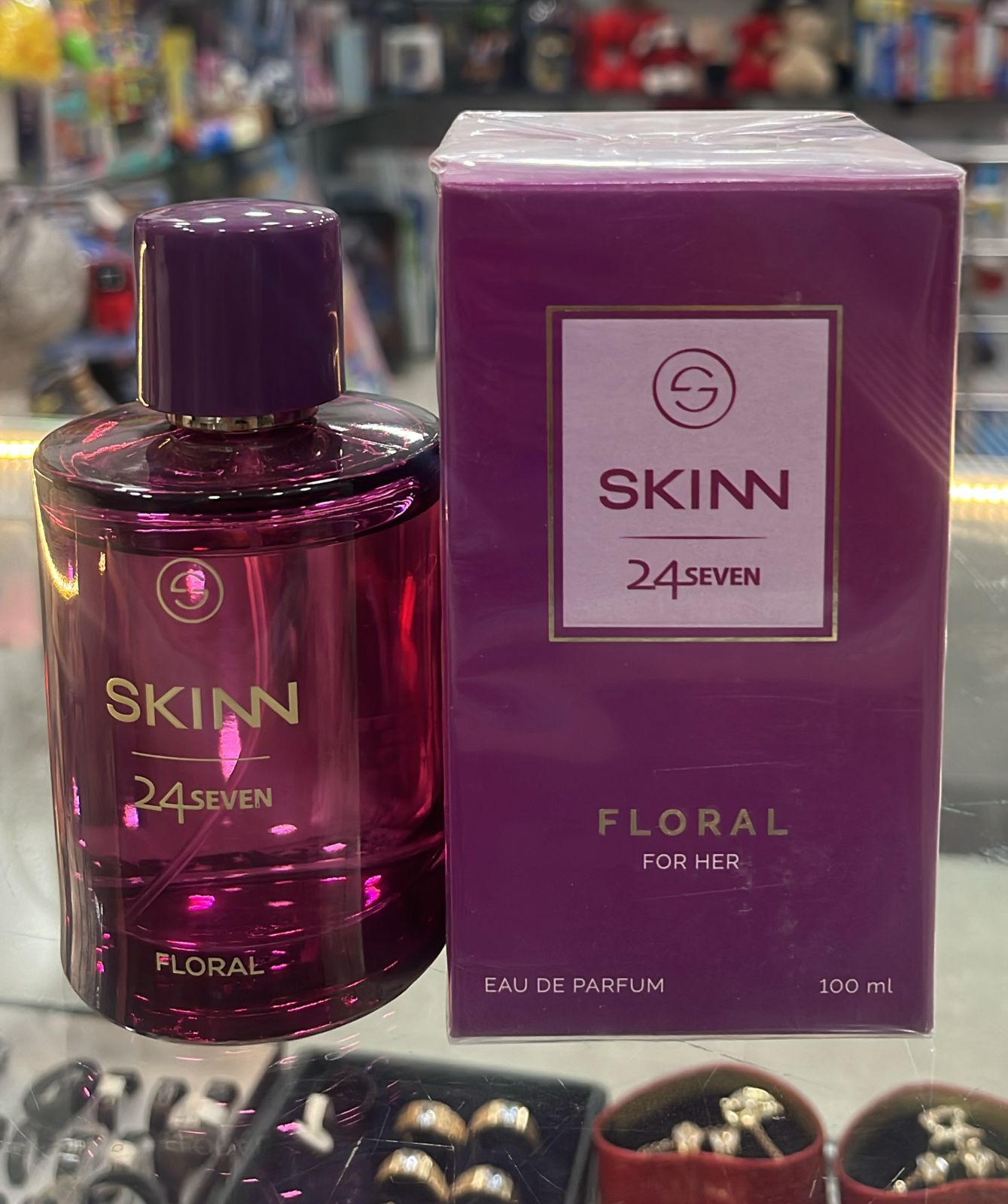 Skinn Perfume