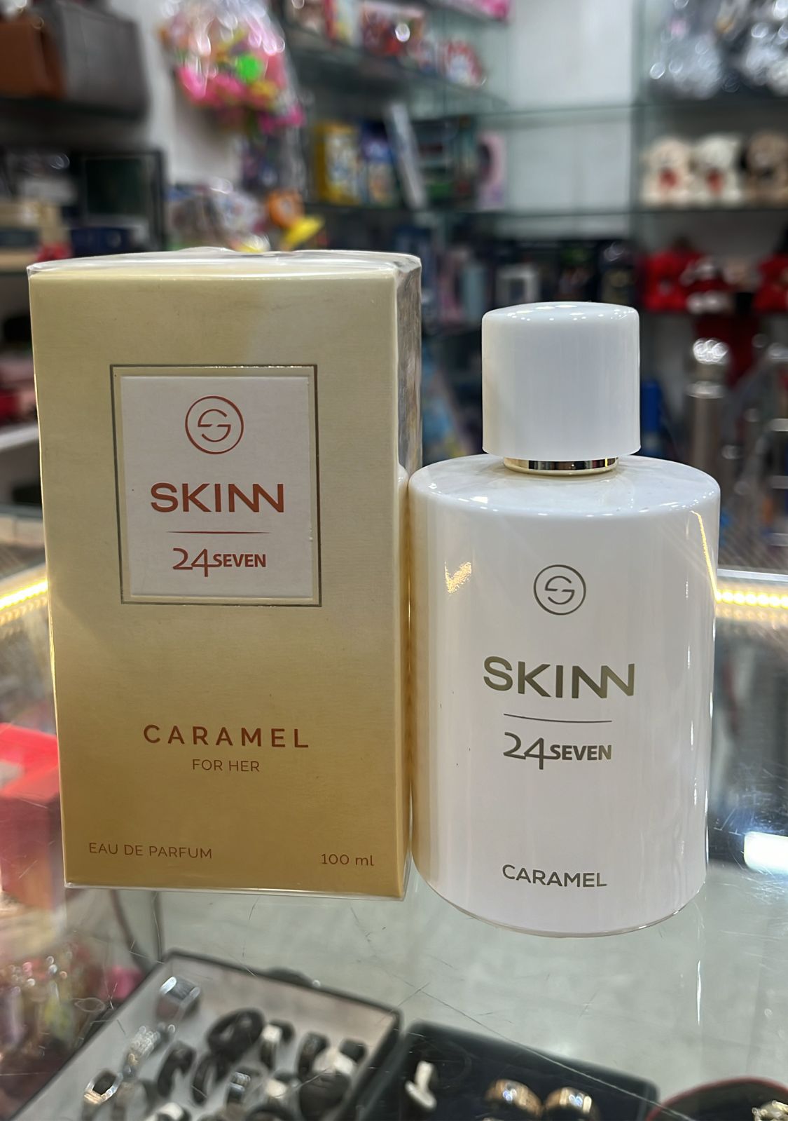 Skinn Perfume