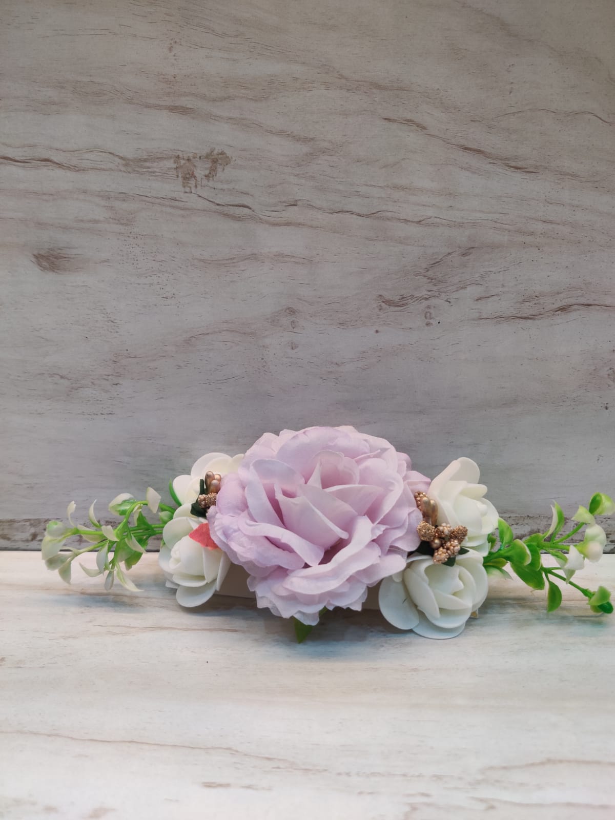 Lilac and cream silk roses bunch