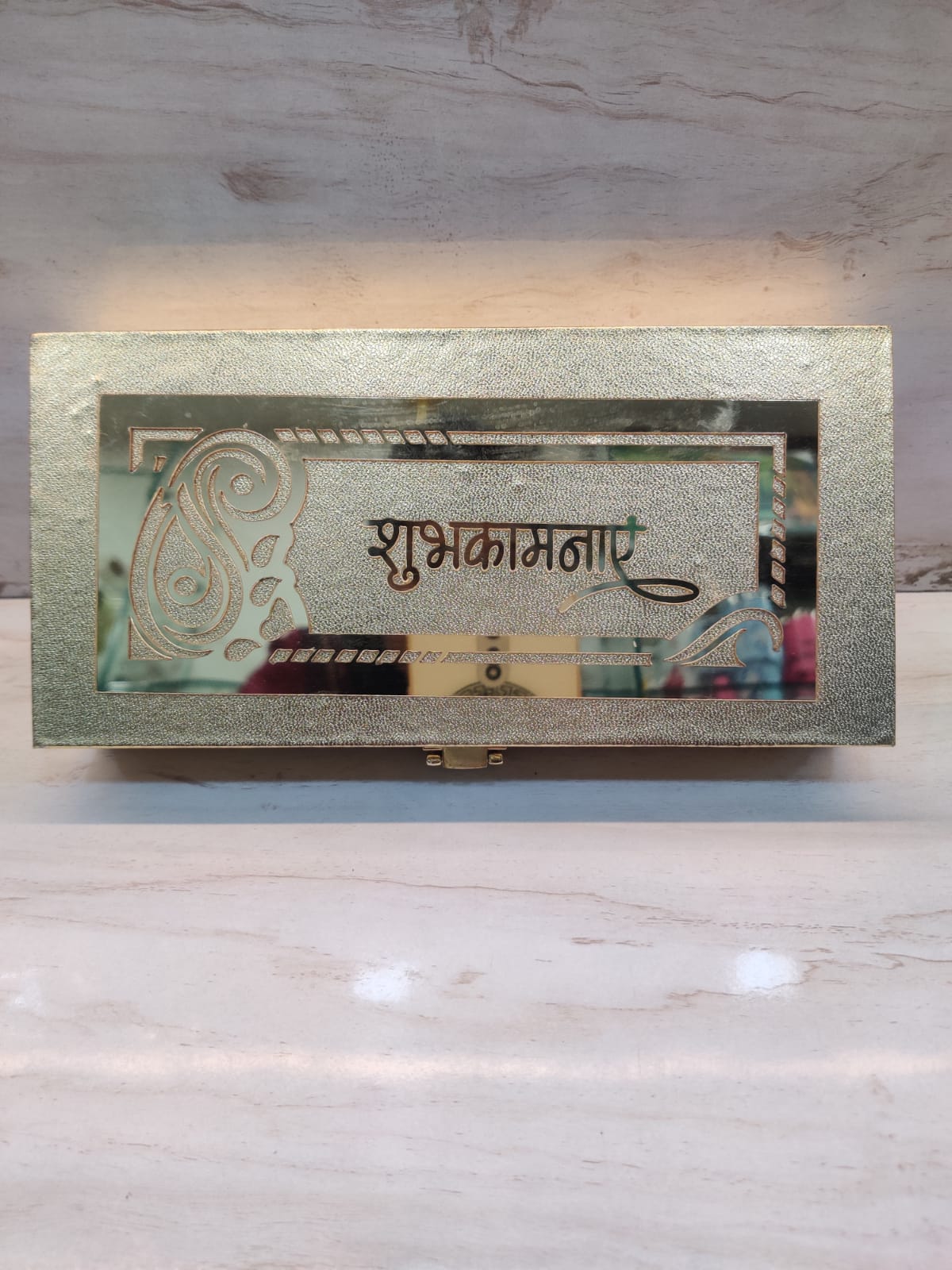 Gold shiny metallic gaddi box