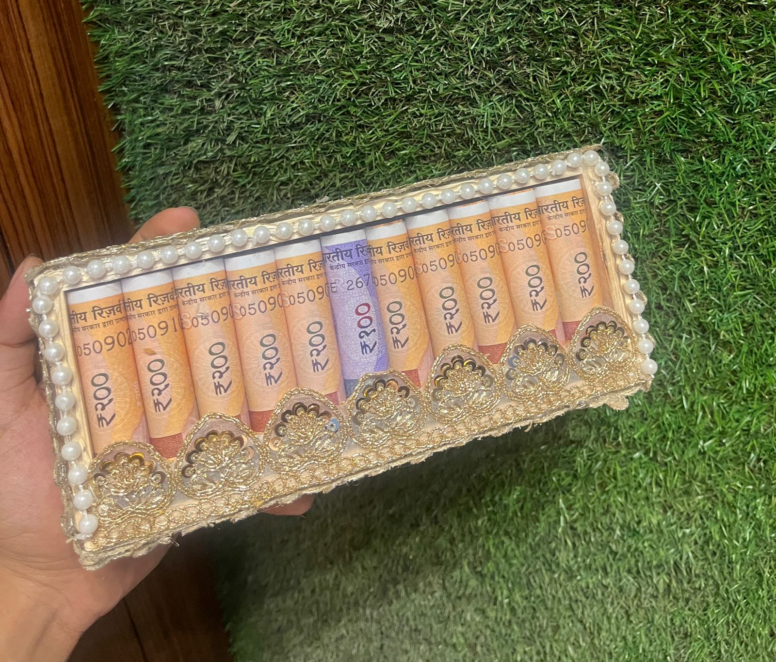2100 ka box wala shagun