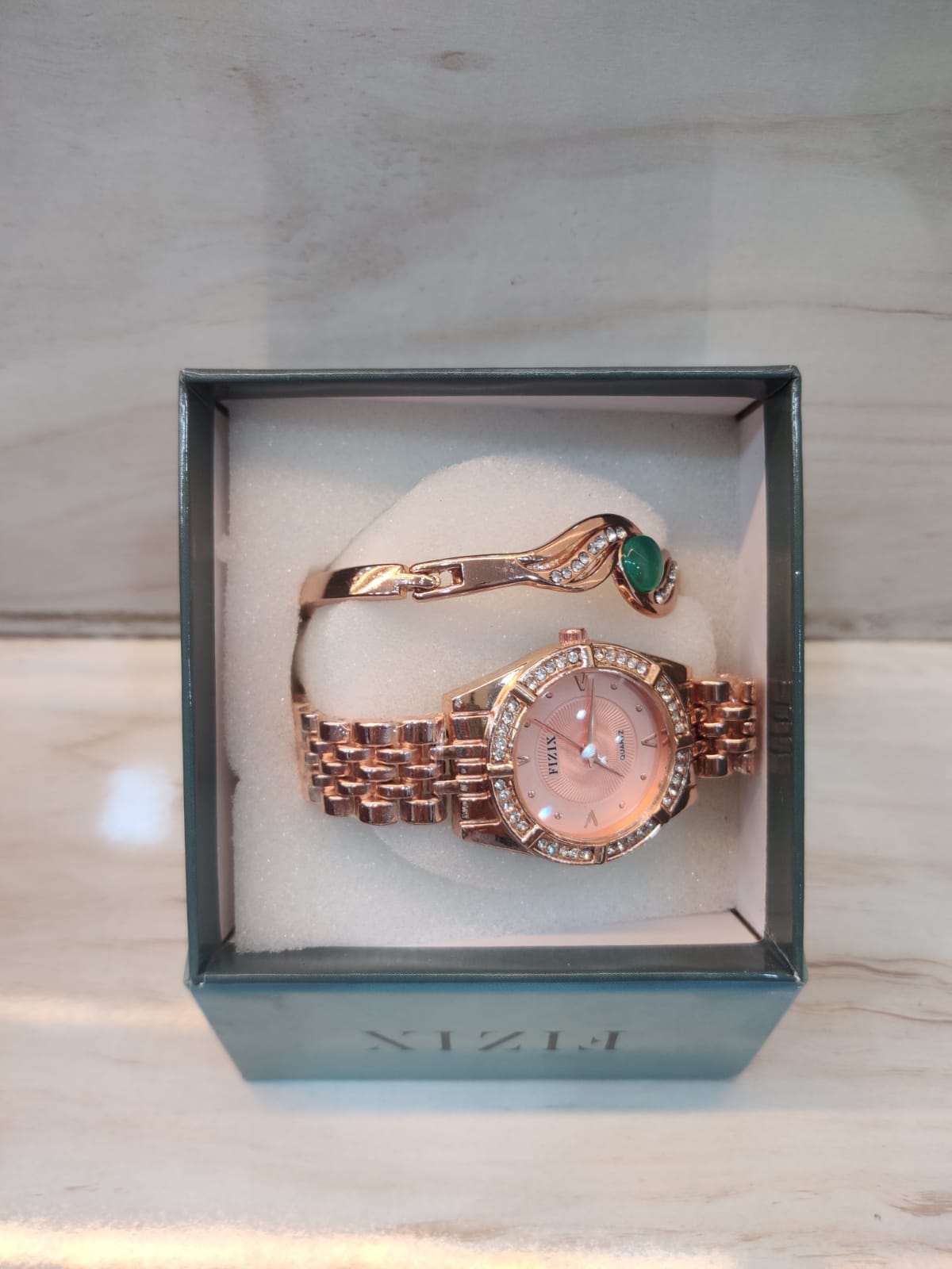 Rose Gold 2-Piece Jewellery Set with Green Stone Bracelet