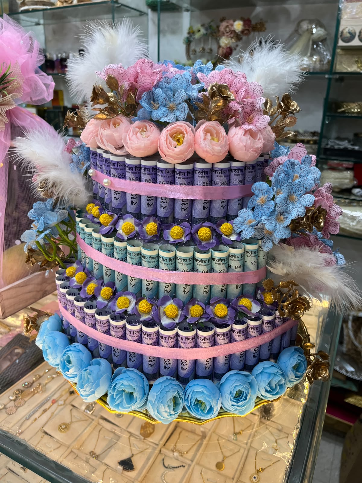 11,000/- ka cake style shagun