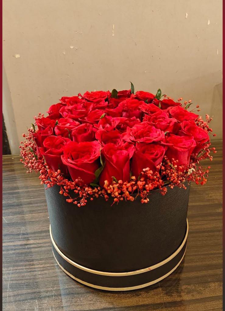 25 roses Hamper