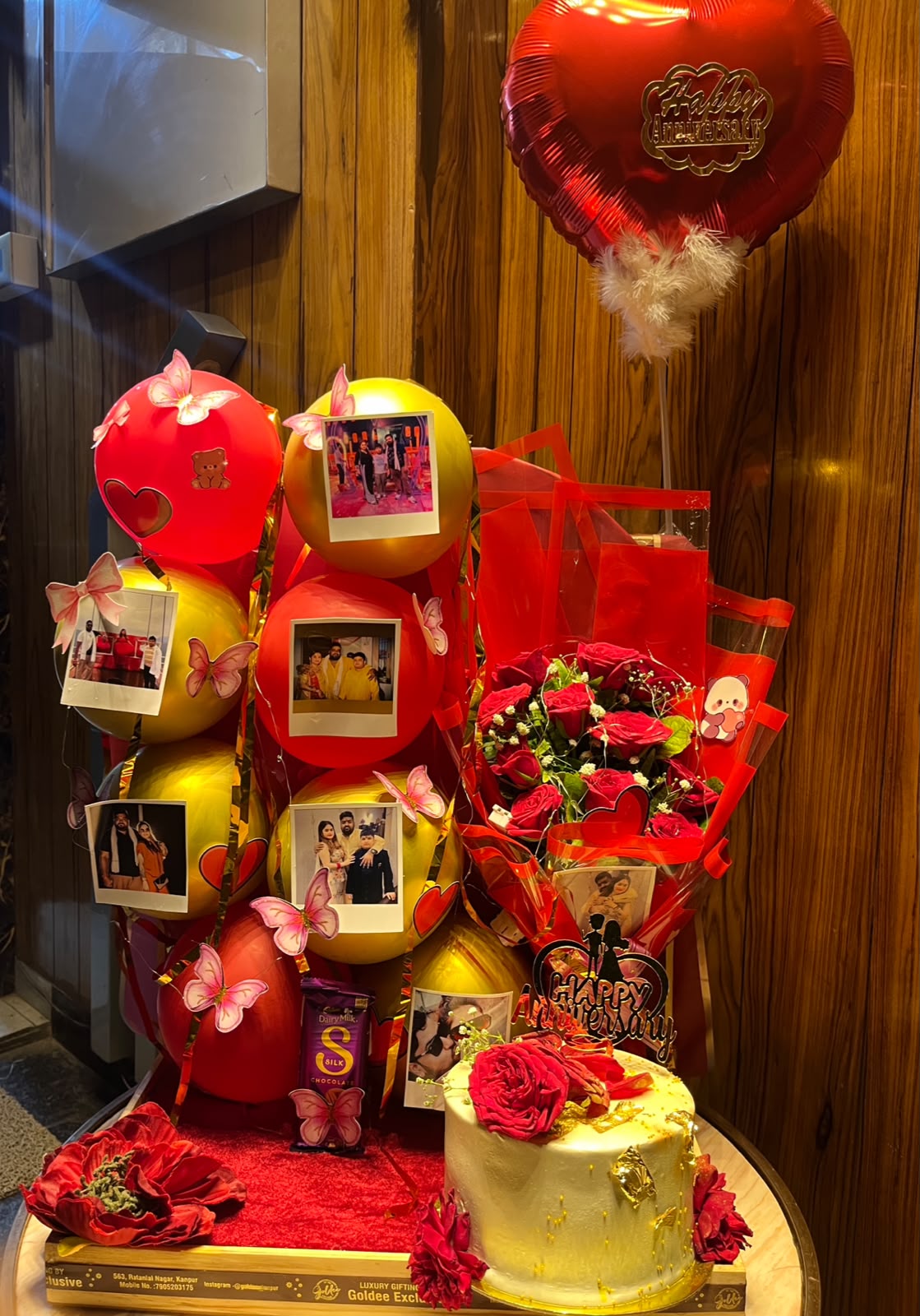Red and Golden Hamper with roses bouquet and cake