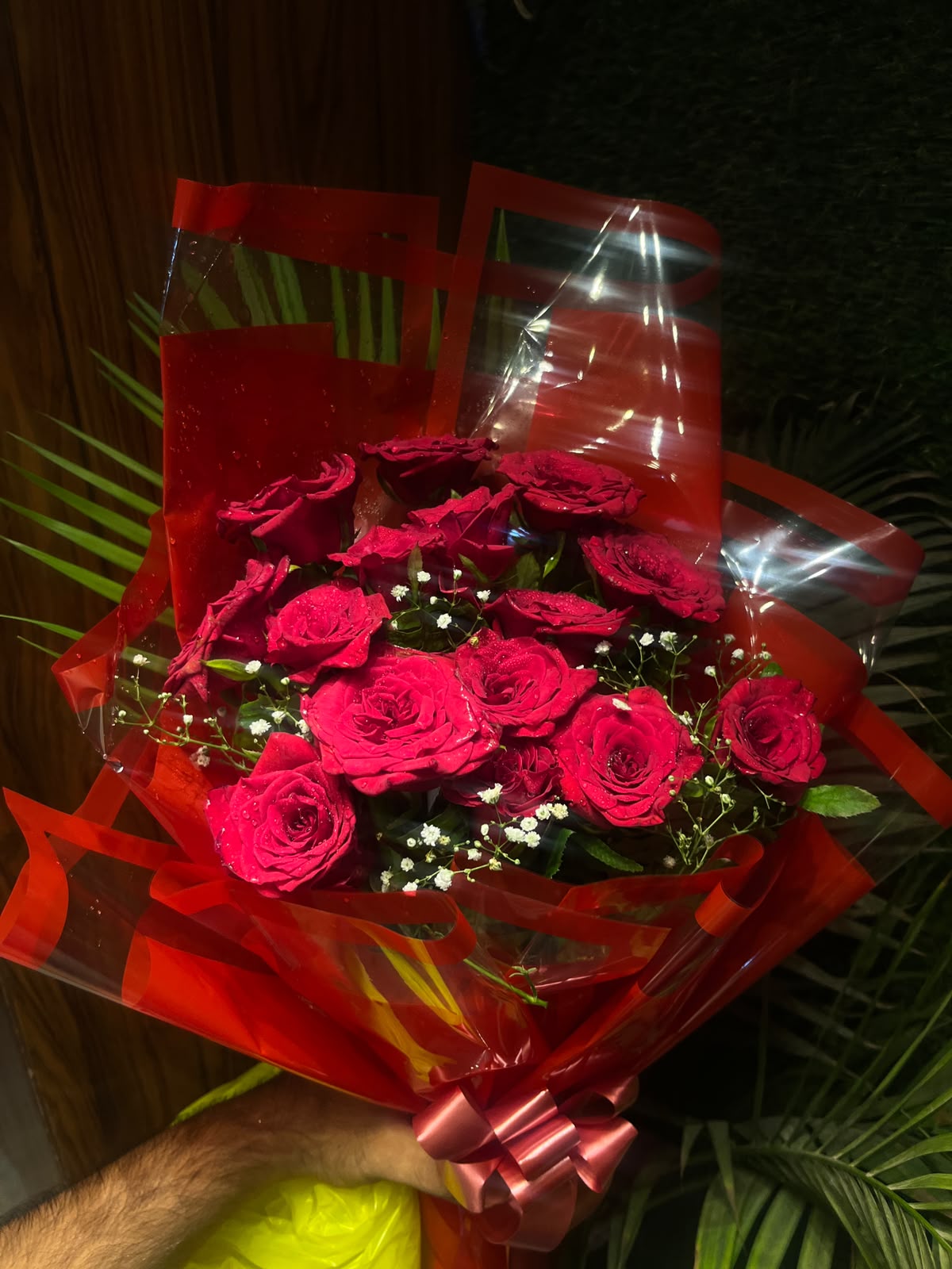 25 roses bouquet