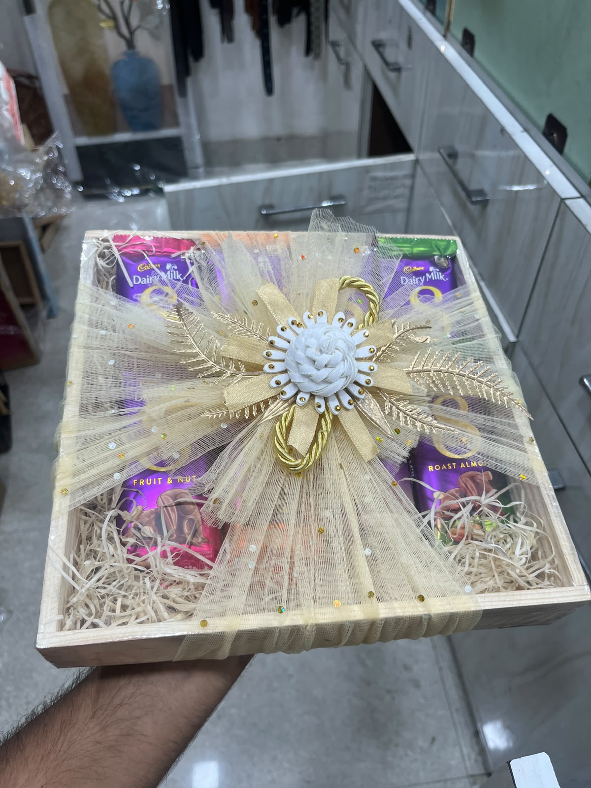 8 Chocolate Silk Hamper