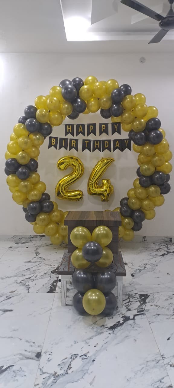 Golden and Black Happy Birthday Decor