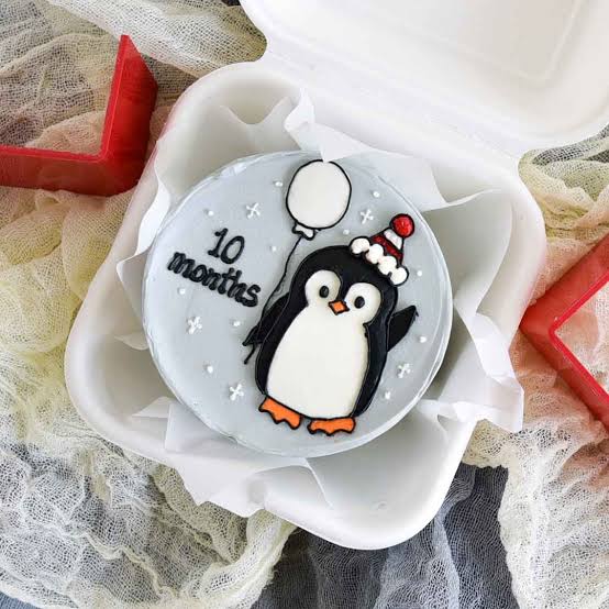 Penguin Bento Cake