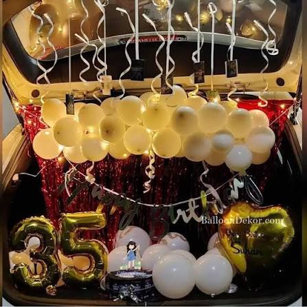 Gold and Black Ballon Car Decor